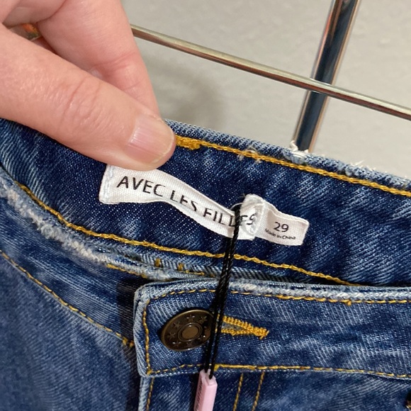 Avec Les Filles High Waisted Mom Jeans Distressed Raw Hems - Picture 3 of 10